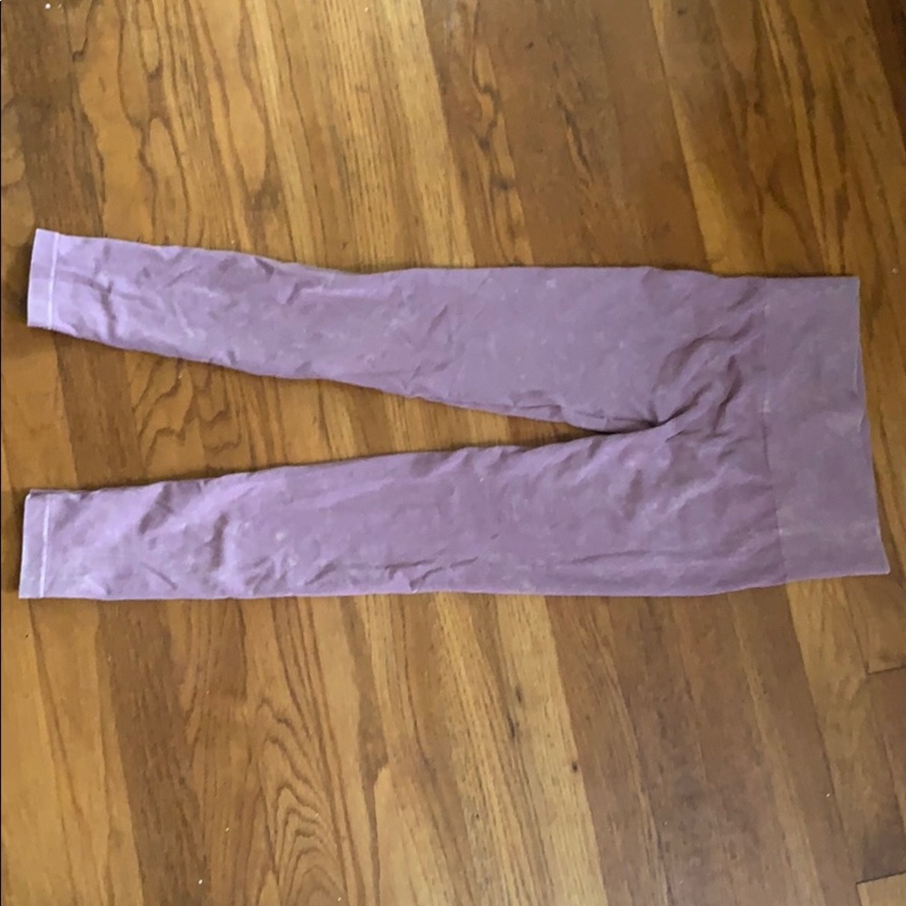 Athletic leggings